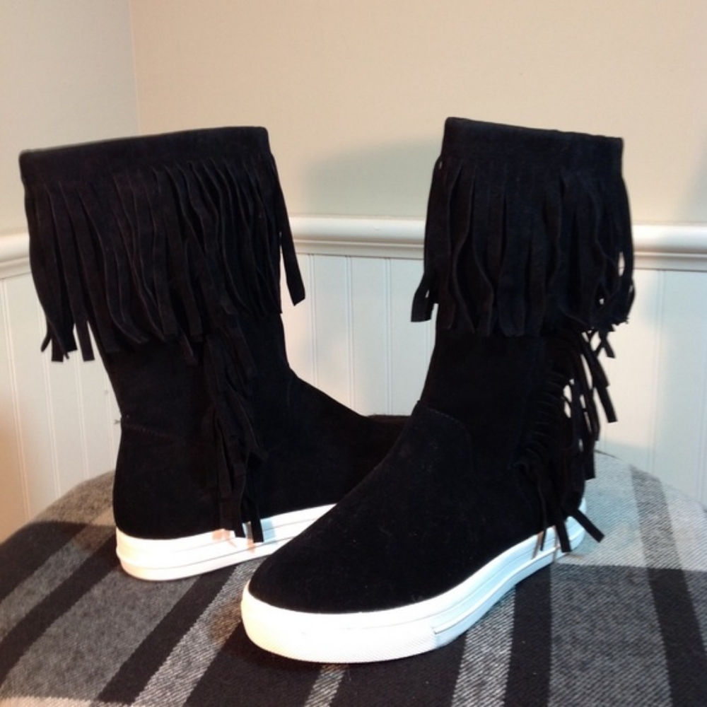 Dollhouse Black Faux Suede Fringe Boots